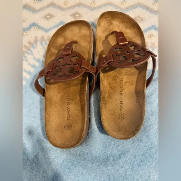 Tory Burch Tan Textured Surface - Picture 2 of 13